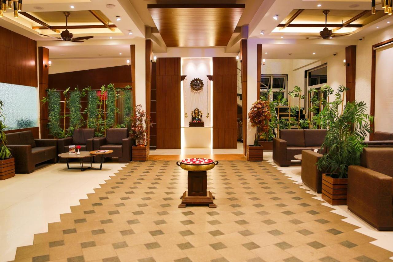 7 Apple Resort Lonavala Εξωτερικό φωτογραφία