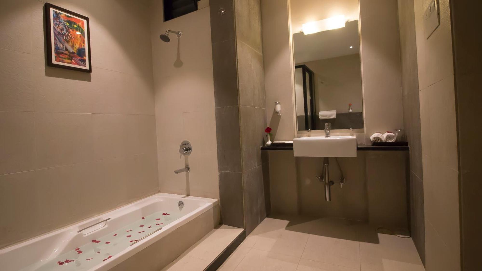 7 Apple Resort Lonavala Εξωτερικό φωτογραφία