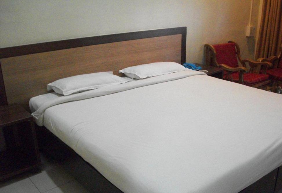 7 Apple Resort Lonavala Δωμάτιο φωτογραφία