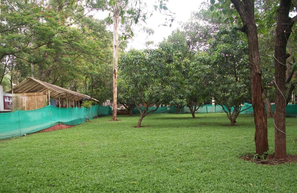 7 Apple Resort Lonavala Εξωτερικό φωτογραφία